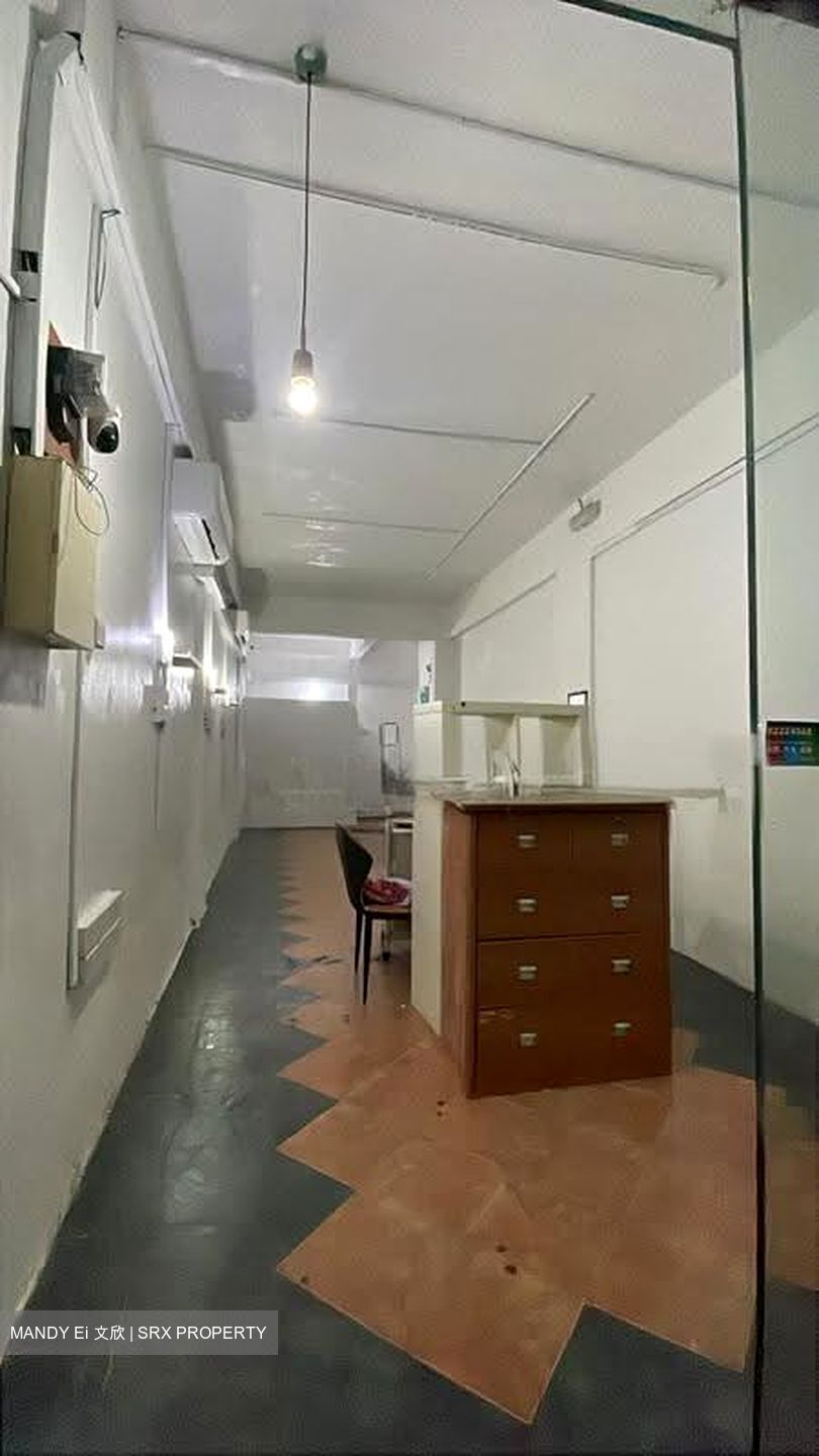 YUHUA PLACE (D22), Shop House #622088471